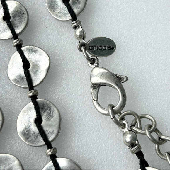 Vintage CHICO’S Graduated Silver Disc Long Necklace 40” on Cord - Picture 5 of 7